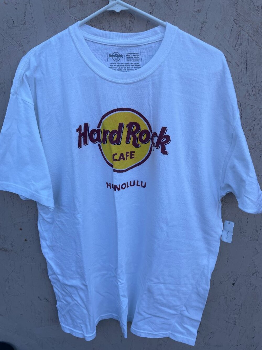 Hard Rock Cafe Honolulu T-Shirt Men's XL NWT